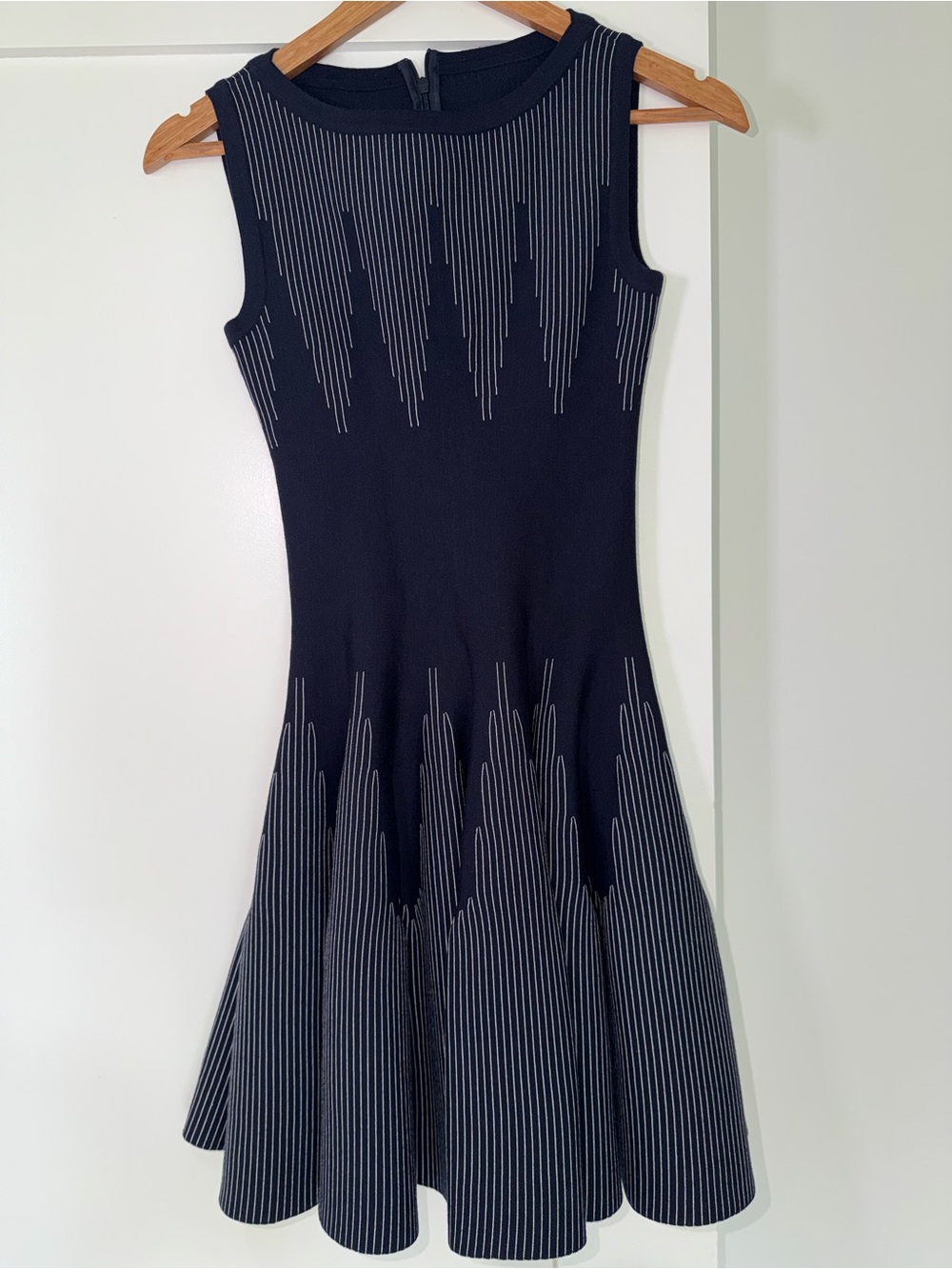 Alaïa Sleeveless Black Knit Fit-and-Flare Dress never worn with no tags 🏷️